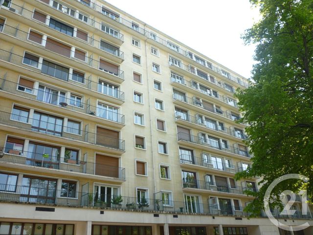 Chambre à vendre - 1 pièce - 12.46 m2 - TROYES - 10 - CHAMPAGNE-ARDENNE - Century 21 Martinot Immobilier