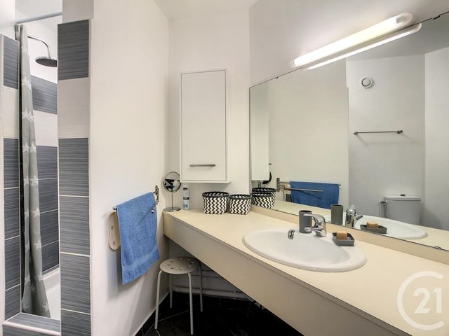 Appartement F4 à louer - 3 pièces - 55.0 m2 - STE SAVINE - 10 - CHAMPAGNE-ARDENNE - Century 21 Martinot Immobilier