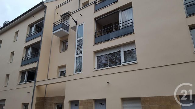 Appartement F1 à louer - 1 pièce - 27.0 m2 - TROYES - 10 - CHAMPAGNE-ARDENNE - Century 21 Martinot Immobilier