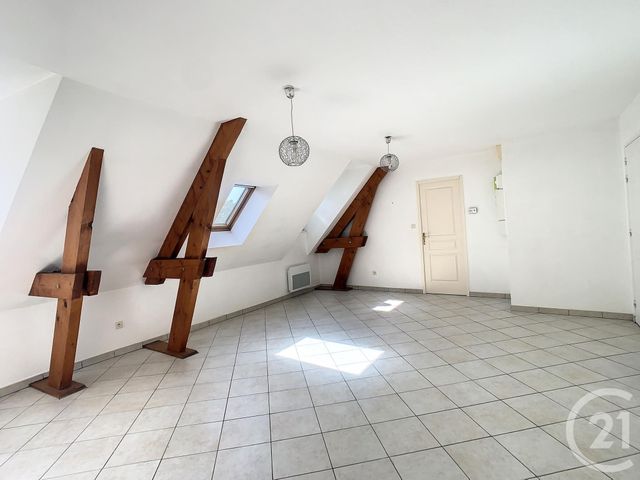 Appartement F3 à louer - 3 pièces - 75.8 m2 - TROYES - 10 - CHAMPAGNE-ARDENNE - Century 21 Martinot Immobilier