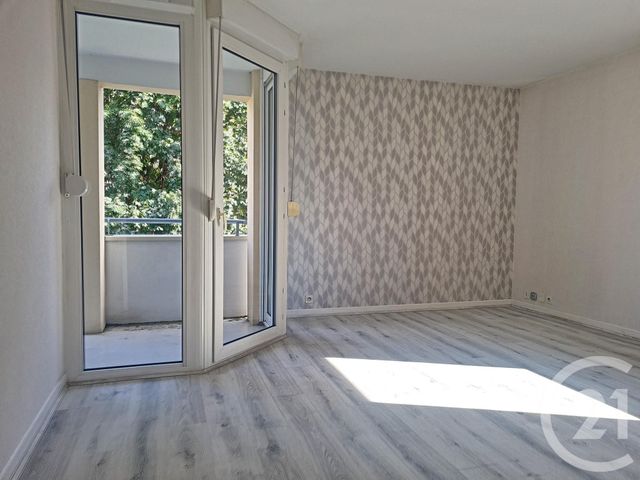 Appartement F3 à louer - 3 pièces - 60.0 m2 - TROYES - 10 - CHAMPAGNE-ARDENNE - Century 21 Martinot Immobilier