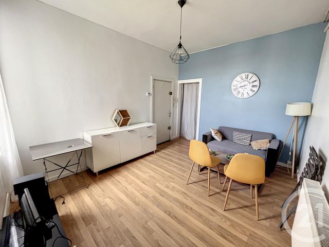 Appartement F2 à louer - 2 pièces - 33.0 m2 - TROYES - 10 - CHAMPAGNE-ARDENNE - Century 21 Martinot Immobilier