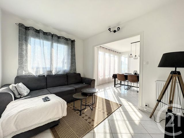 appartement à vendre - 4 pièces - 64.53 m2 - STE SAVINE - 10 - CHAMPAGNE-ARDENNE - Century 21 Martinot Immobilier