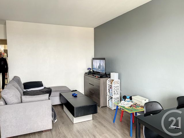 Appartement F3 à louer - 3 pièces - 63.0 m2 - TROYES - 10 - CHAMPAGNE-ARDENNE - Century 21 Martinot Immobilier