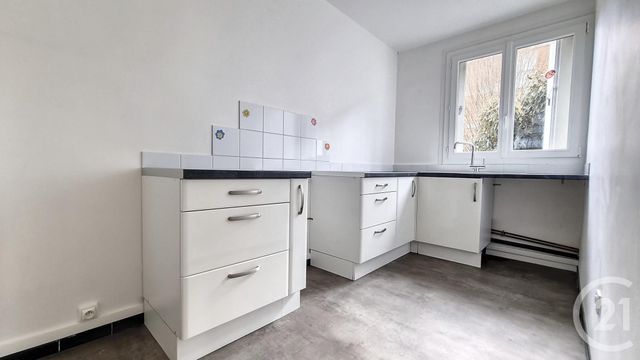 Appartement F3 à vendre - 3 pièces - 57.51 m2 - ST JULIEN LES VILLAS - 10 - CHAMPAGNE-ARDENNE - Century 21 Martinot Immobilier