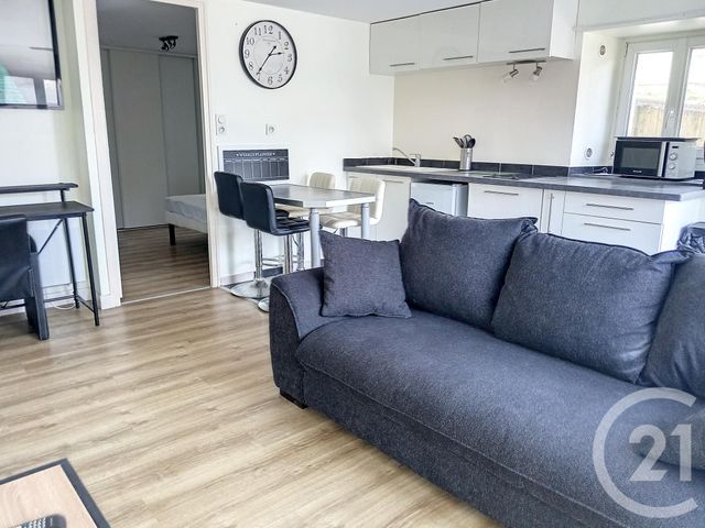 Appartement F2 à louer - 2 pièces - 32.32 m2 - TROYES - 10 - CHAMPAGNE-ARDENNE - Century 21 Martinot Immobilier