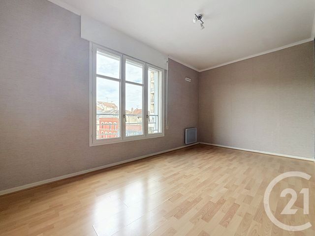 Appartement F2 à louer - 2 pièces - 53.4 m2 - TROYES - 10 - CHAMPAGNE-ARDENNE - Century 21 Martinot Immobilier