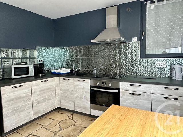 Appartement F3 à vendre - 3 pièces - 62.3 m2 - STE SAVINE - 10 - CHAMPAGNE-ARDENNE - Century 21 Martinot Immobilier