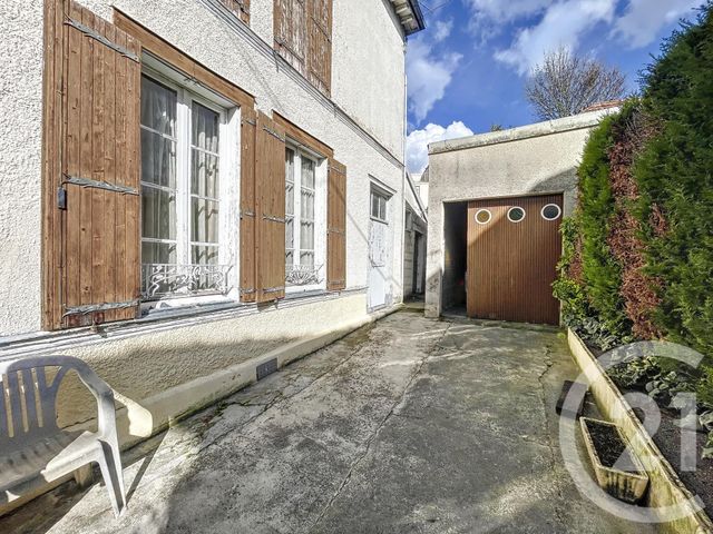 maison à vendre - 4 pièces - 76.06 m2 - ST ANDRE LES VERGERS - 10 - CHAMPAGNE-ARDENNE - Century 21 Martinot Immobilier
