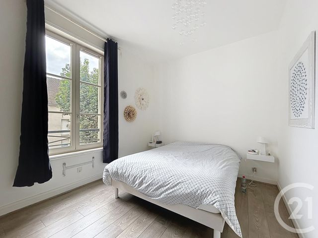 Afficher la photo en grand Appartement à vendre - 5 pièces - 110.0 m2 - TROYES - 10 - CHAMPAGNE-ARDENNE - Century 21 Martinot Immobilier