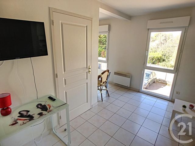 Appartement F1 à louer - 1 pièce - 23.12 m2 - ST JULIEN LES VILLAS - 10 - CHAMPAGNE-ARDENNE - Century 21 Martinot Immobilier