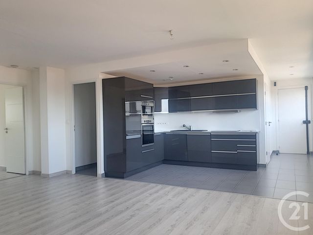 Appartement F4 à louer - 3 pièces - 79.42 m2 - TROYES - 10 - CHAMPAGNE-ARDENNE - Century 21 Martinot Immobilier