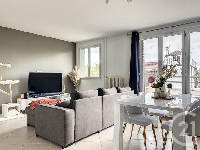 Appartement F3 à louer - 3 pièces - 65.59 m2 - TROYES - 10 - CHAMPAGNE-ARDENNE - Century 21 Martinot Immobilier