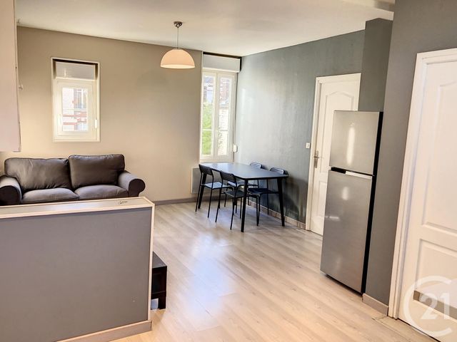 Appartement F3 à louer - 3 pièces - 45.2 m2 - TROYES - 10 - CHAMPAGNE-ARDENNE - Century 21 Martinot Immobilier