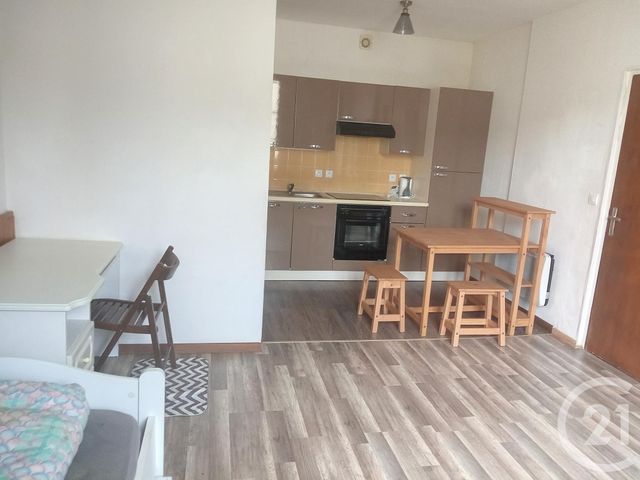 Appartement F1 à louer - 1 pièce - 23.24 m2 - ST ANDRE LES VERGERS - 10 - CHAMPAGNE-ARDENNE - Century 21 Martinot Immobilier