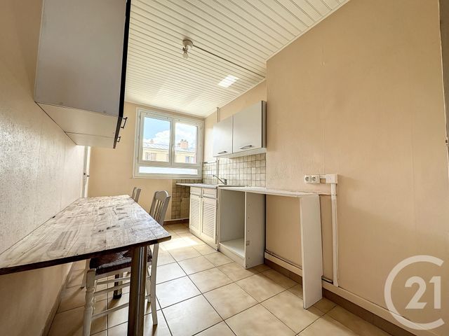 Appartement T3 à vendre - 3 pièces - 62.53 m2 - ST ANDRE LES VERGERS - 10 - CHAMPAGNE-ARDENNE - Century 21 Martinot Immobilier