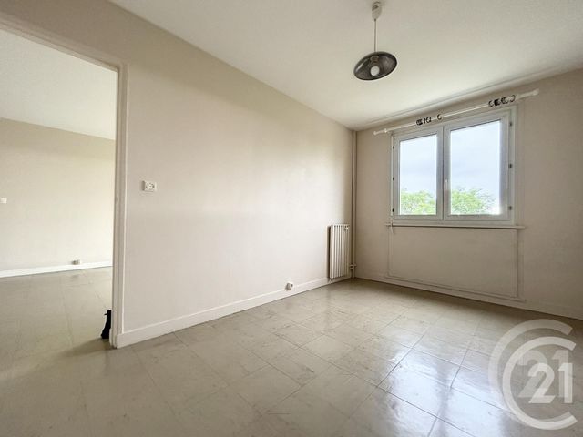 Appartement T2 à vendre - 2 pièces - 53.94 m2 - LA CHAPELLE ST LUC - 10 - CHAMPAGNE-ARDENNE - Century 21 Martinot Immobilier