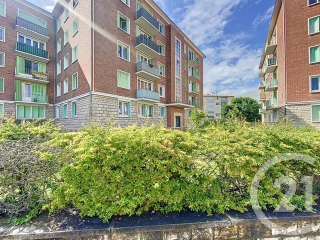 Appartement F3 à vendre - 3 pièces - 59.46 m2 - TROYES - 10 - CHAMPAGNE-ARDENNE - Century 21 Martinot Immobilier