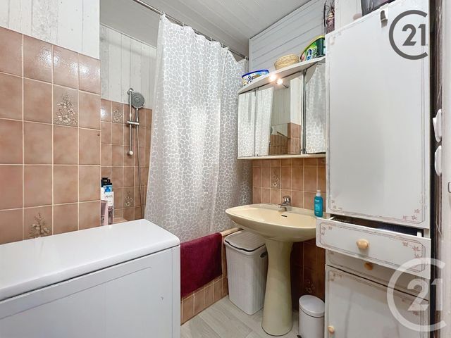 Appartement F2 bis à vendre - 2 pièces - 41.9 m2 - TROYES - 10 - CHAMPAGNE-ARDENNE - Century 21 Martinot Immobilier