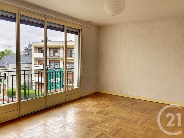 Appartement F1 à louer - 1 pièce - 35.0 m2 - TROYES - 10 - CHAMPAGNE-ARDENNE - Century 21 Martinot Immobilier