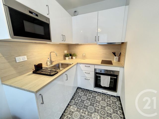 Appartement F1 à louer - 1 pièce - 41.21 m2 - TROYES - 10 - CHAMPAGNE-ARDENNE - Century 21 Martinot Immobilier