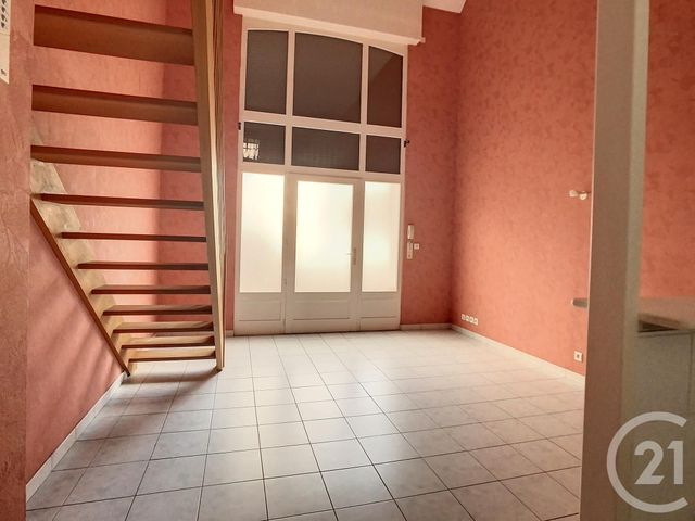 Appartement F2 à louer - 2 pièces - 39.0 m2 - TROYES - 10 - CHAMPAGNE-ARDENNE - Century 21 Martinot Immobilier