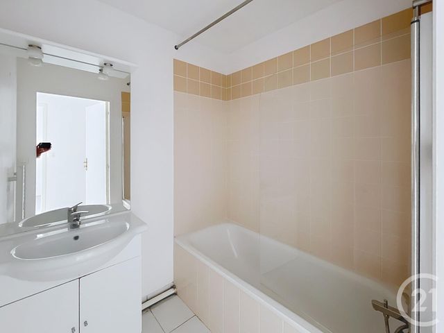 Appartement à vendre - 2 pièces - 42.4 m2 - TROYES - 10 - CHAMPAGNE-ARDENNE - Century 21 Martinot Immobilier