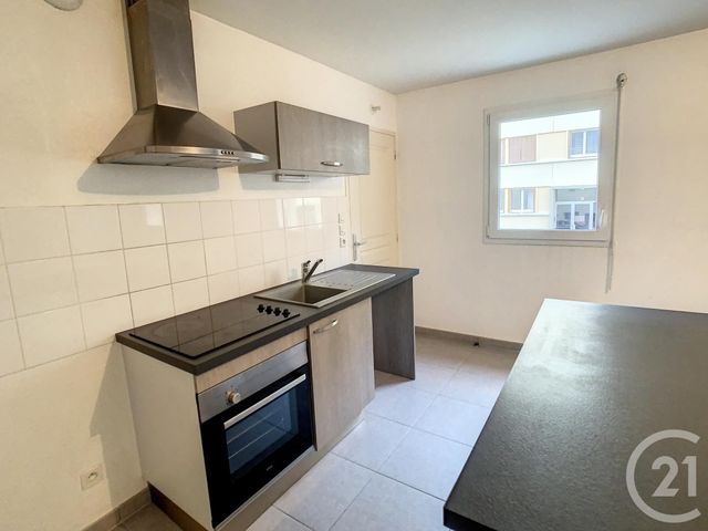 Appartement F2 à louer - 2 pièces - 52.0 m2 - ST ANDRE LES VERGERS - 10 - CHAMPAGNE-ARDENNE - Century 21 Martinot Immobilier