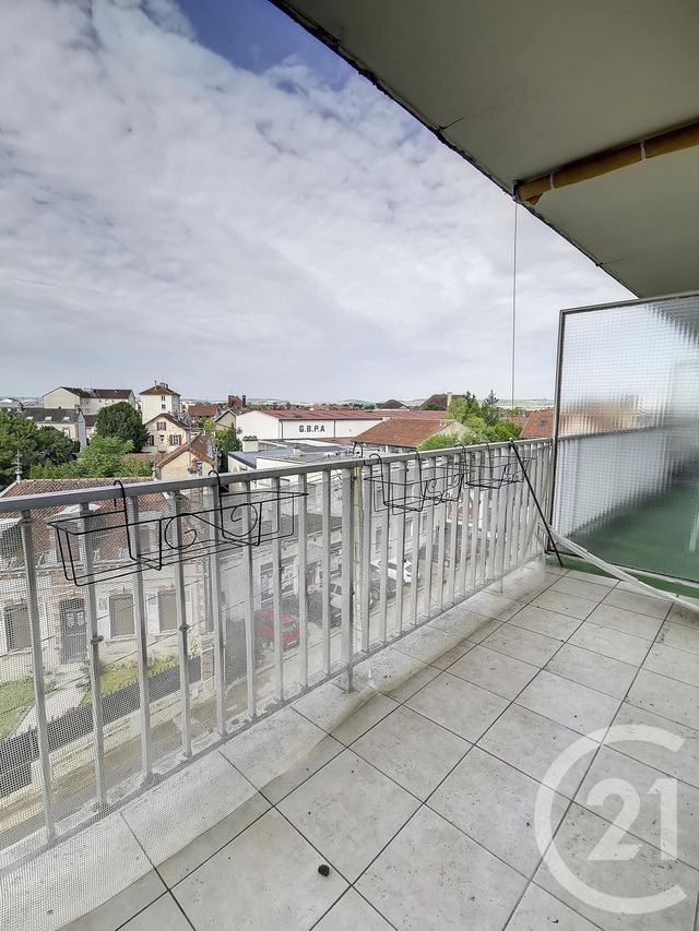 Appartement T2 à louer - 2 pièces - 66.0 m2 - TROYES - 10 - CHAMPAGNE-ARDENNE - Century 21 Martinot Immobilier