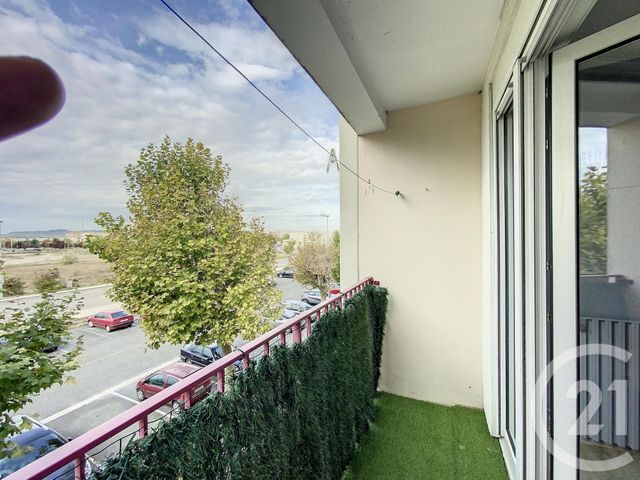 Appartement F2 à vendre - 2 pièces - 52.49 m2 - LA CHAPELLE ST LUC - 10 - CHAMPAGNE-ARDENNE - Century 21 Martinot Immobilier