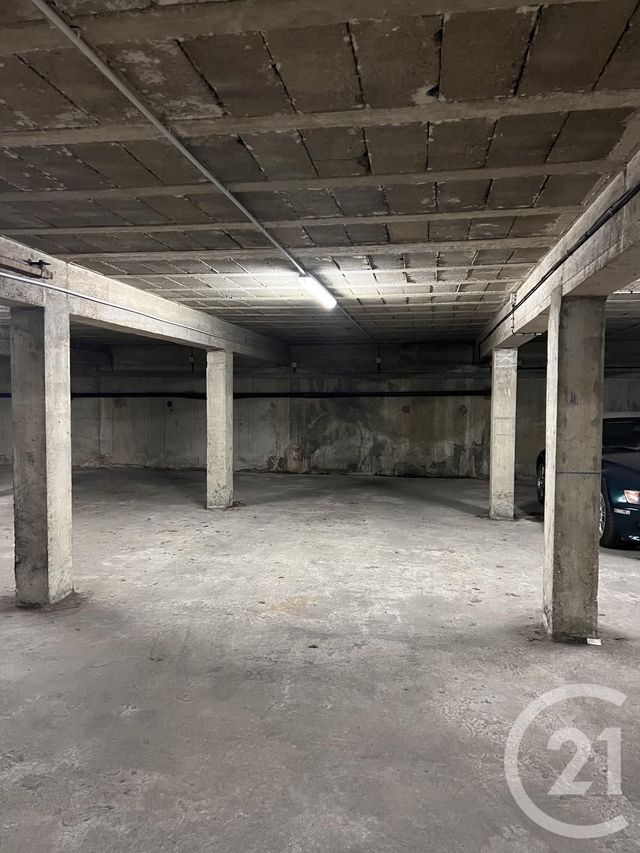 parking à vendre - 26.0 m2 - TROYES - 10 - CHAMPAGNE-ARDENNE - Century 21 Martinot Immobilier