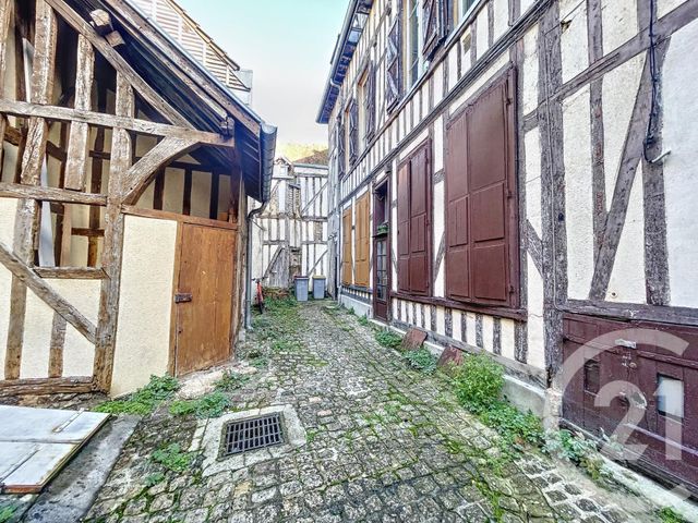 Appartement F1 à vendre - 1 pièce - 12.5 m2 - TROYES - 10 - CHAMPAGNE-ARDENNE - Century 21 Martinot Immobilier