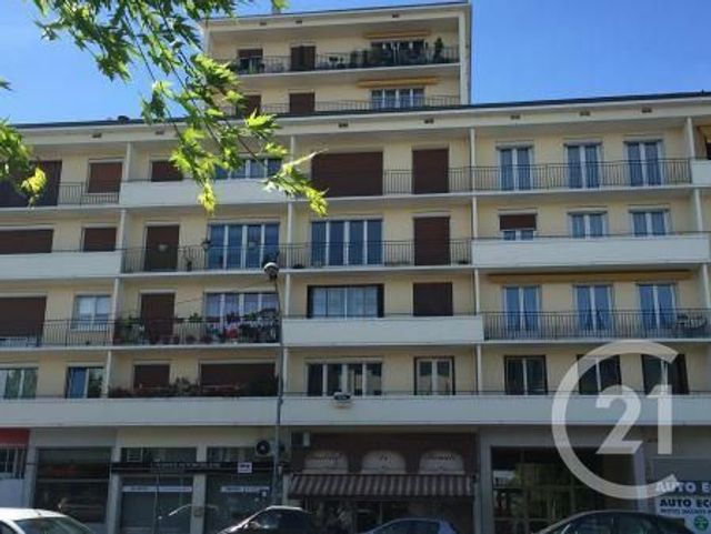 Appartement F2 à louer - 2 pièces - 57.0 m2 - TROYES - 10 - CHAMPAGNE-ARDENNE - Century 21 Martinot Immobilier