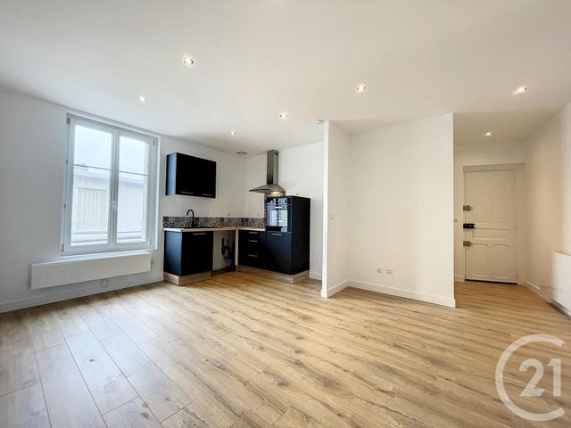 Appartement F2 à louer - 2 pièces - 40.99 m2 - TROYES - 10 - CHAMPAGNE-ARDENNE - Century 21 Martinot Immobilier