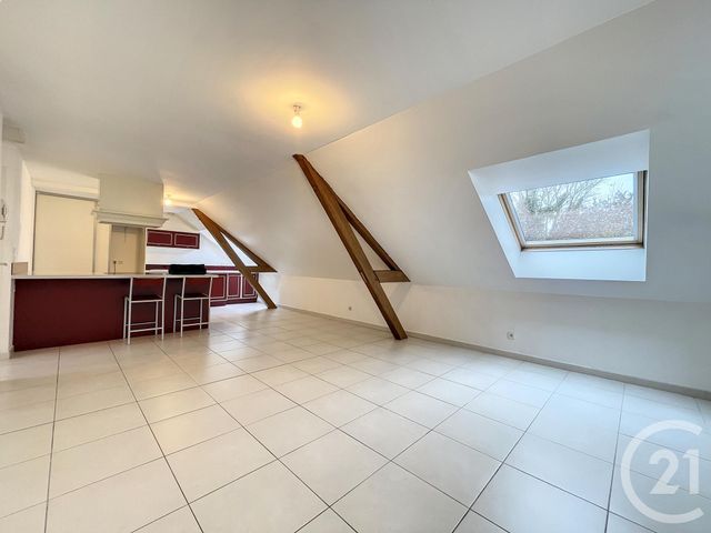 Appartement F4 à louer - 4 pièces - 63.0 m2 - TROYES - 10 - CHAMPAGNE-ARDENNE - Century 21 Martinot Immobilier