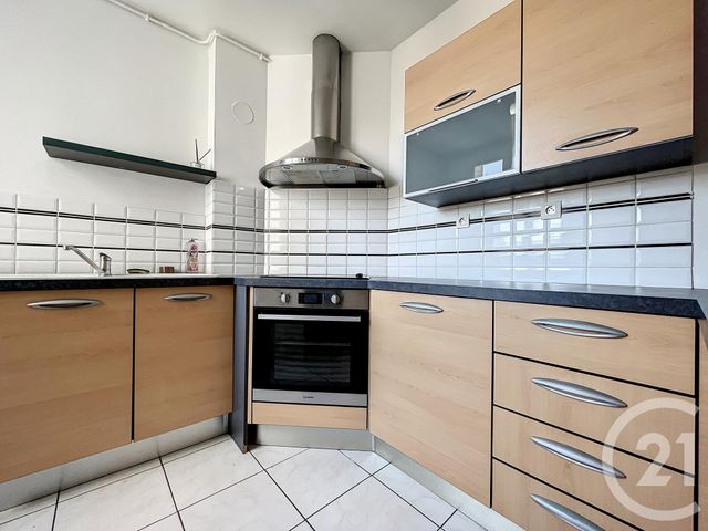 Appartement F3 à louer - 3 pièces - 66.27 m2 - TROYES - 10 - CHAMPAGNE-ARDENNE - Century 21 Martinot Immobilier