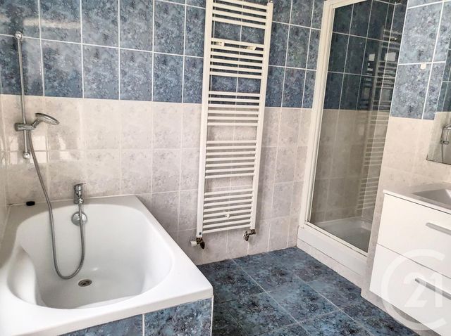 Appartement à louer - 2 pièces - 48.16 m2 - TROYES - 10 - CHAMPAGNE-ARDENNE - Century 21 Martinot Immobilier