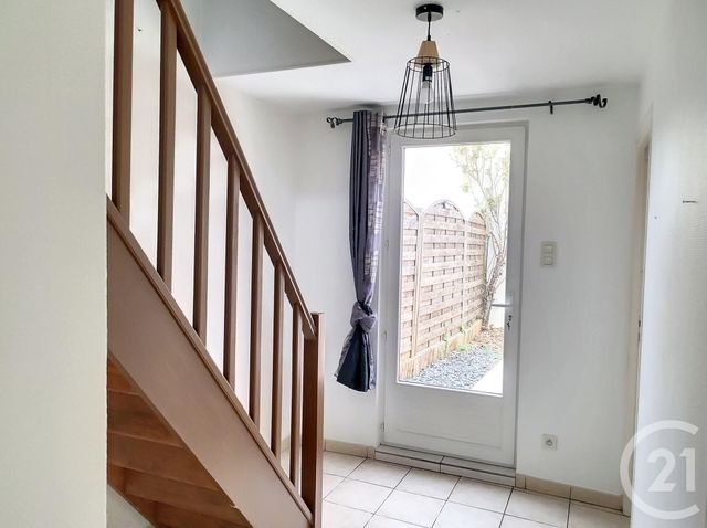 Appartement à louer - 2 pièces - 48.16 m2 - TROYES - 10 - CHAMPAGNE-ARDENNE - Century 21 Martinot Immobilier