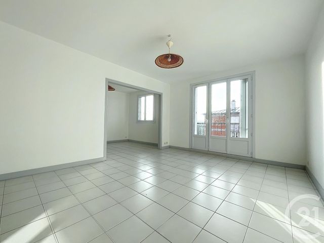 appartement à vendre - 5 pièces - 93.0 m2 - ST JULIEN LES VILLAS - 10 - CHAMPAGNE-ARDENNE - Century 21 Martinot Immobilier