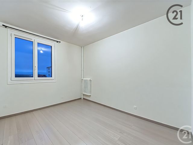 Appartement F3 à vendre - 3 pièces - 55.53 m2 - TROYES - 10 - CHAMPAGNE-ARDENNE - Century 21 Martinot Immobilier