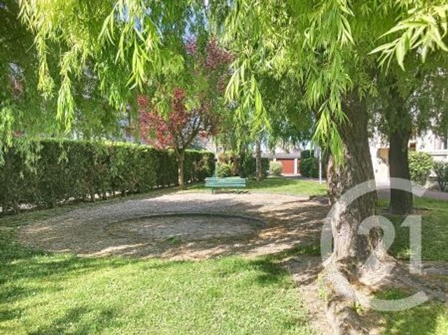 Appartement T1 à louer - 1 pièce - 25.0 m2 - TROYES - 10 - CHAMPAGNE-ARDENNE - Century 21 Martinot Immobilier