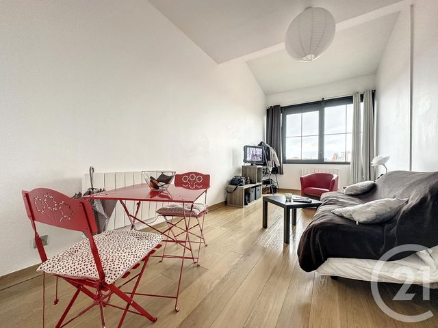 Appartement T1 à louer - 1 pièce - 31.7 m2 - TROYES - 10 - CHAMPAGNE-ARDENNE - Century 21 Martinot Immobilier