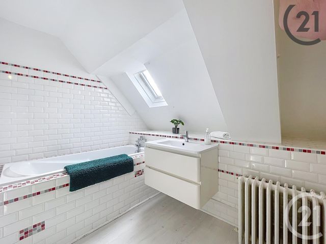 Appartement Duplex à vendre - 5 pièces - 119.68 m2 - TROYES - 10 - CHAMPAGNE-ARDENNE - Century 21 Martinot Immobilier