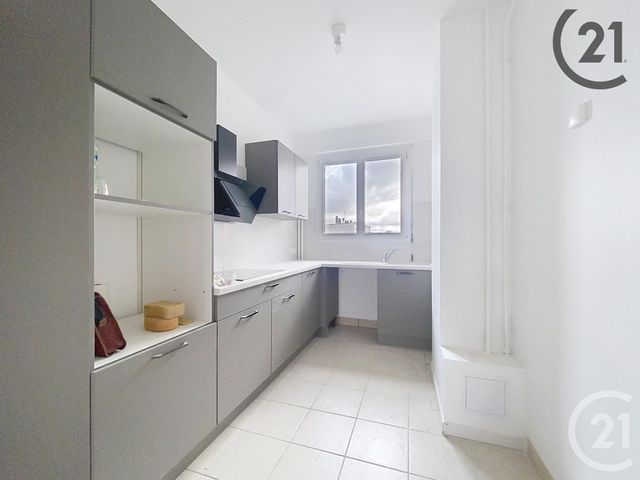 Appartement T5 à louer - 5 pièces - 126.08 m2 - TROYES - 10 - CHAMPAGNE-ARDENNE - Century 21 Martinot Immobilier