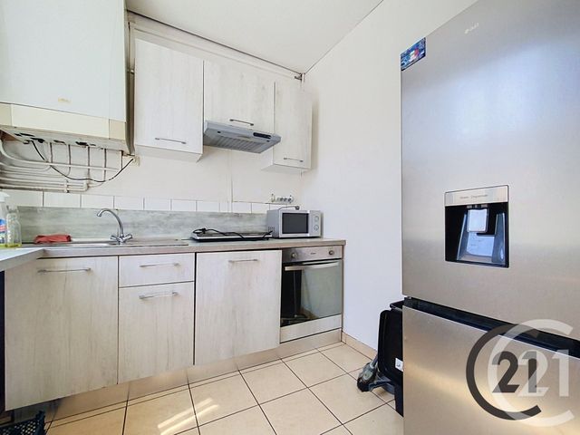 Appartement à vendre - 2 pièces - 45.0 m2 - TROYES - 10 - CHAMPAGNE-ARDENNE - Century 21 Martinot Immobilier