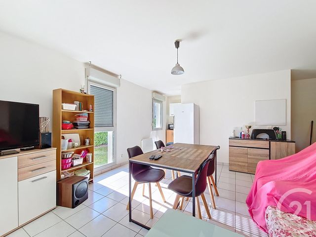 Appartement F2 à vendre - 2 pièces - 47.4 m2 - TROYES - 10 - CHAMPAGNE-ARDENNE - Century 21 Martinot Immobilier