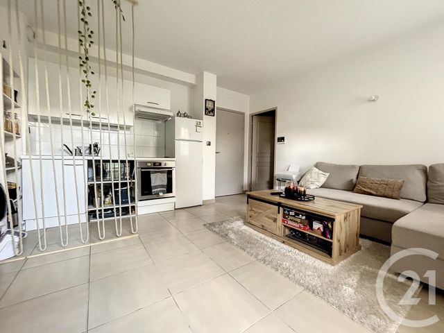 Appartement F2 à vendre - 2 pièces - 38.45 m2 - TROYES - 10 - CHAMPAGNE-ARDENNE - Century 21 Martinot Immobilier