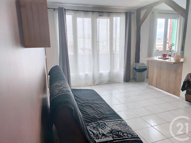 Appartement T3 à louer - 3 pièces - 51.75 m2 - TROYES - 10 - CHAMPAGNE-ARDENNE - Century 21 Martinot Immobilier