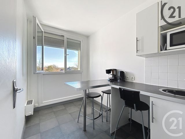 Appartement F1 à louer - 1 pièce - 28.9 m2 - TROYES - 10 - CHAMPAGNE-ARDENNE - Century 21 Martinot Immobilier