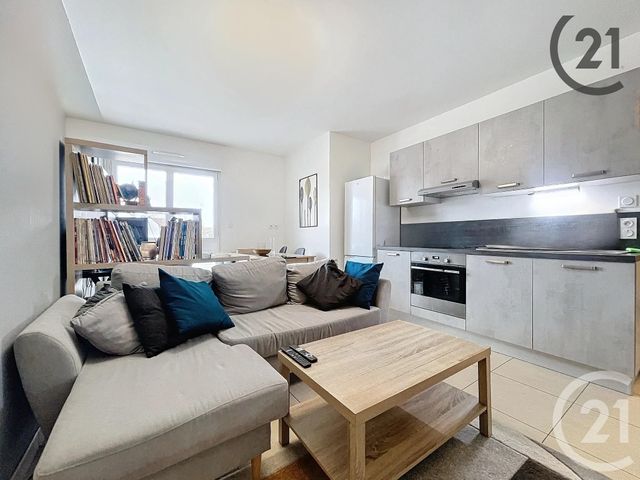 Afficher la photo en grand Appartement F2 à vendre - 2 pièces - 38.5 m2 - TROYES - 10 - CHAMPAGNE-ARDENNE - Century 21 Martinot Immobilier